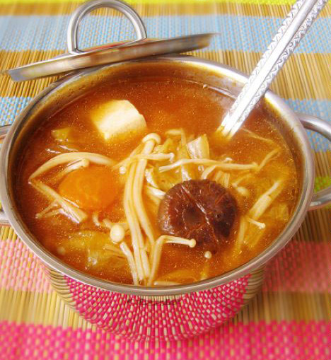 Суп с кимчи и тофу